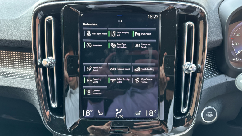 Volvo Xc40 2.0 B4P R DESIGN Pro 5dr Auto Petrol Estate